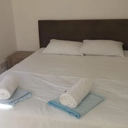 Tranquility, A 3000 Square Foot Holiday With Large Pool, Garden, Central Heating And Airconditioning Plus Wifi 빌라 *